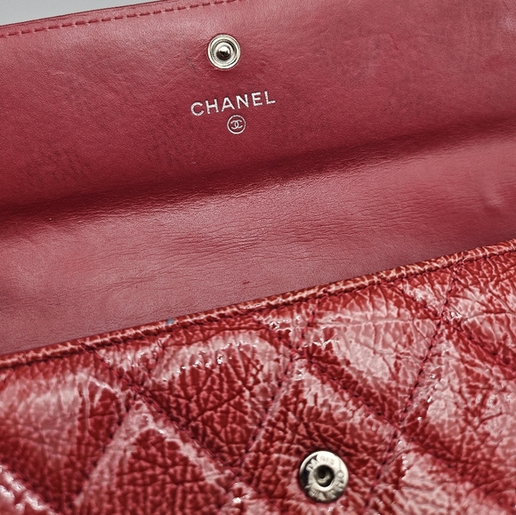 ❤️CHANEL Authentic Patent Leather Wallet/Clutch ❤️ - Picture 11 of 17